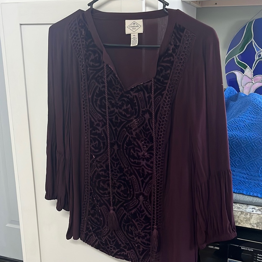 Women’s dress blouse